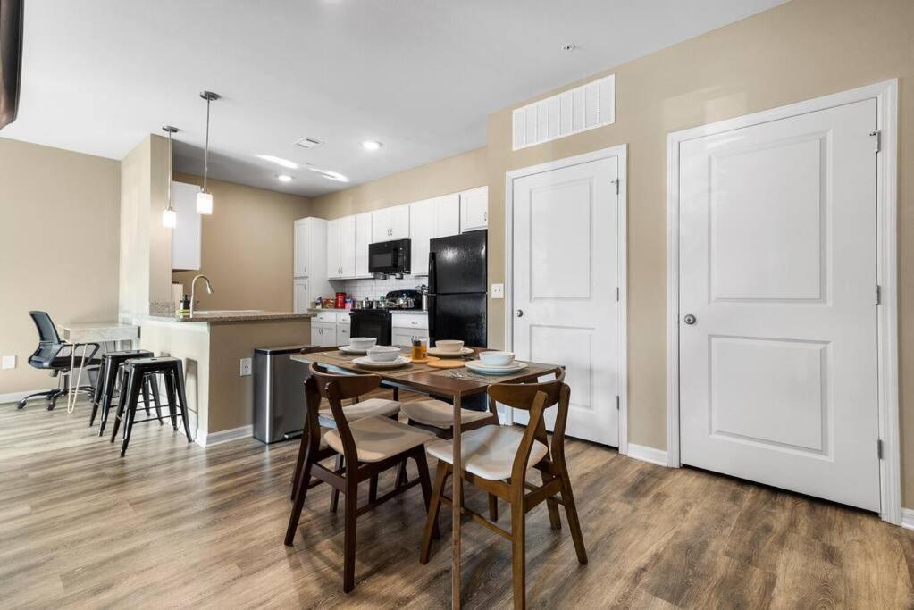 Elegant 1Br/1Ba Condo With Pool, Gym And Laundry Melbourne Zewnętrze zdjęcie