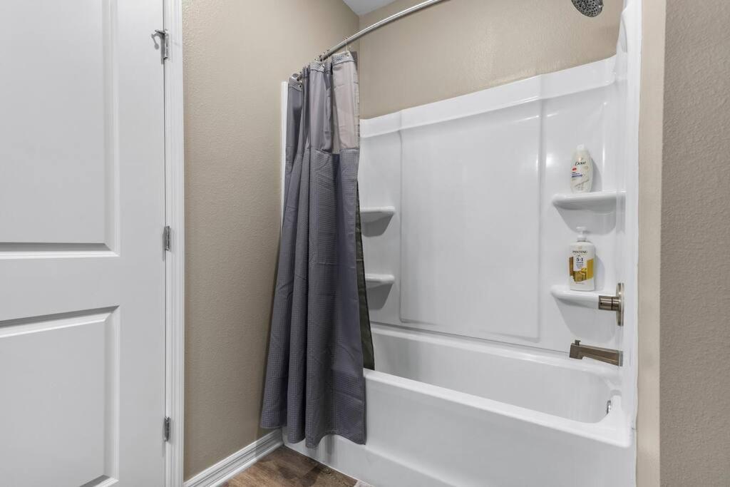 Elegant 1Br/1Ba Condo With Pool, Gym And Laundry Melbourne Zewnętrze zdjęcie