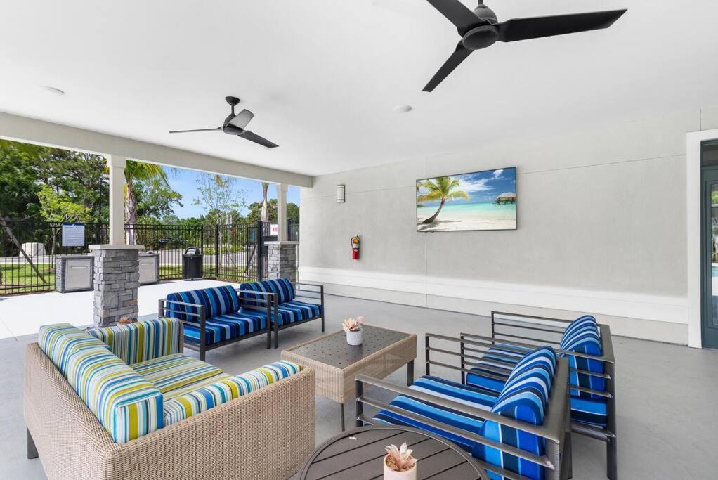 Elegant 1Br/1Ba Condo With Pool, Gym And Laundry Melbourne Zewnętrze zdjęcie