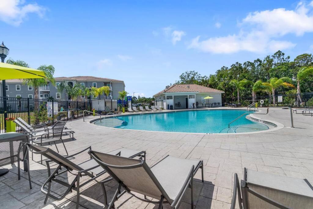 Elegant 1Br/1Ba Condo With Pool, Gym And Laundry Melbourne Zewnętrze zdjęcie